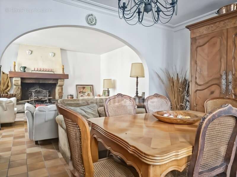 Maison à MOULINS-LA-MARCHE