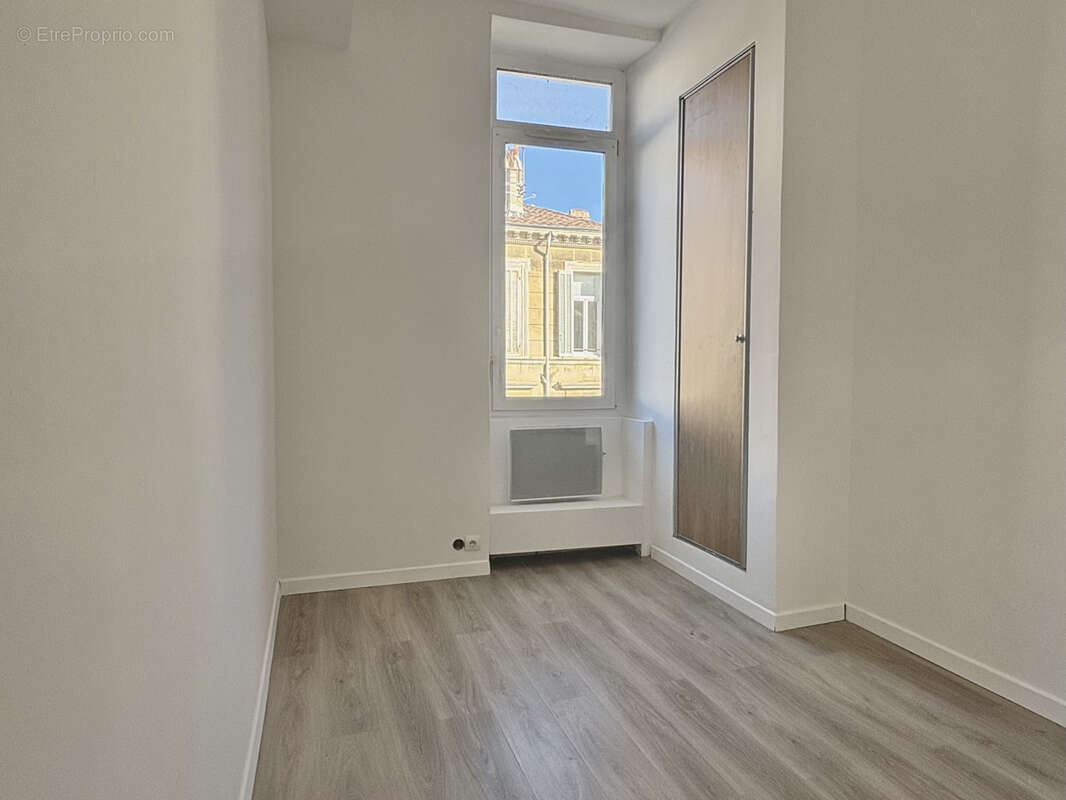 Appartement à MARSEILLE-7E