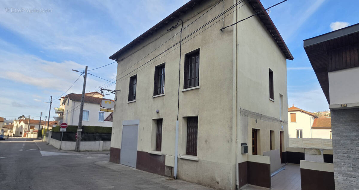 Appartement à BOURGOIN-JALLIEU
