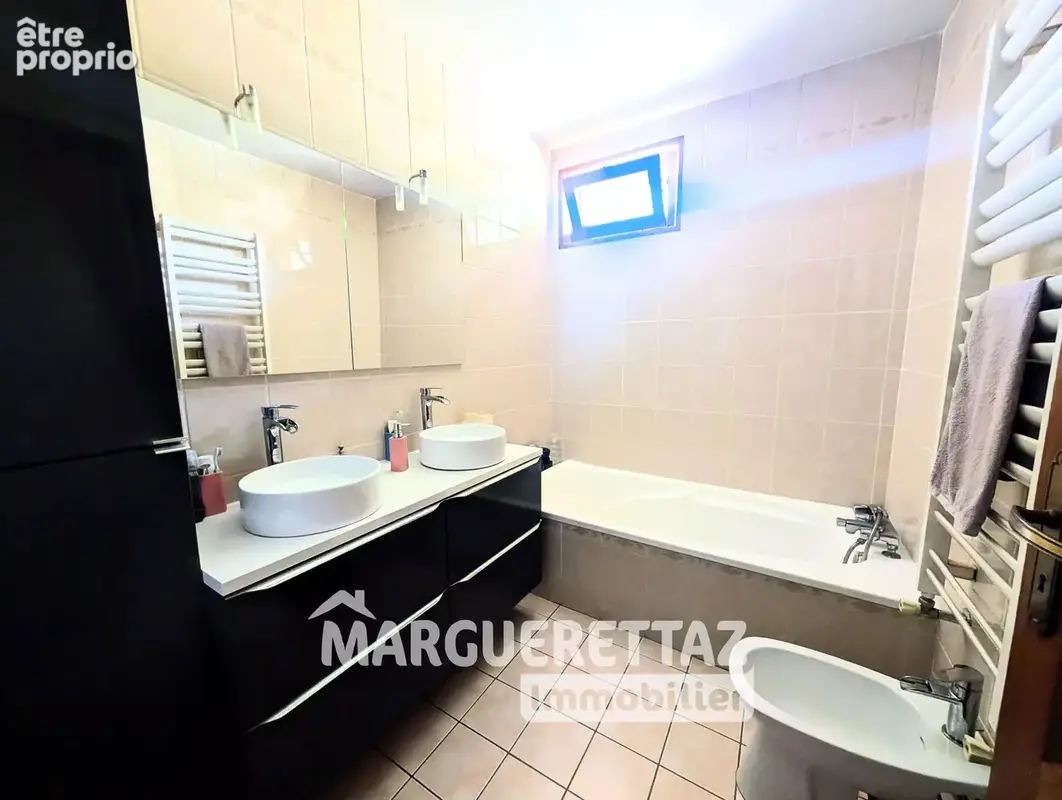 Local commercial + maison SAINT JEOIRE - photo 24