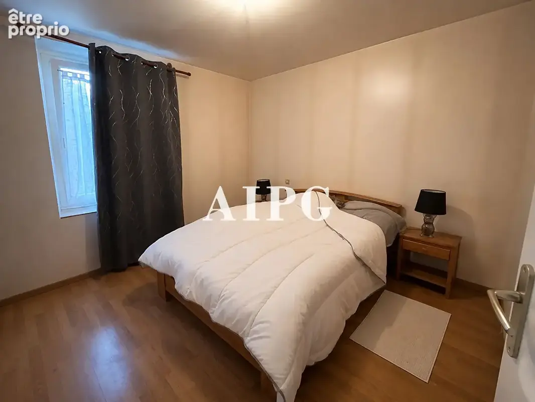 Binic centre, sur le plat, T3  60 M2 à vendre avec un locataire en place - photo 3