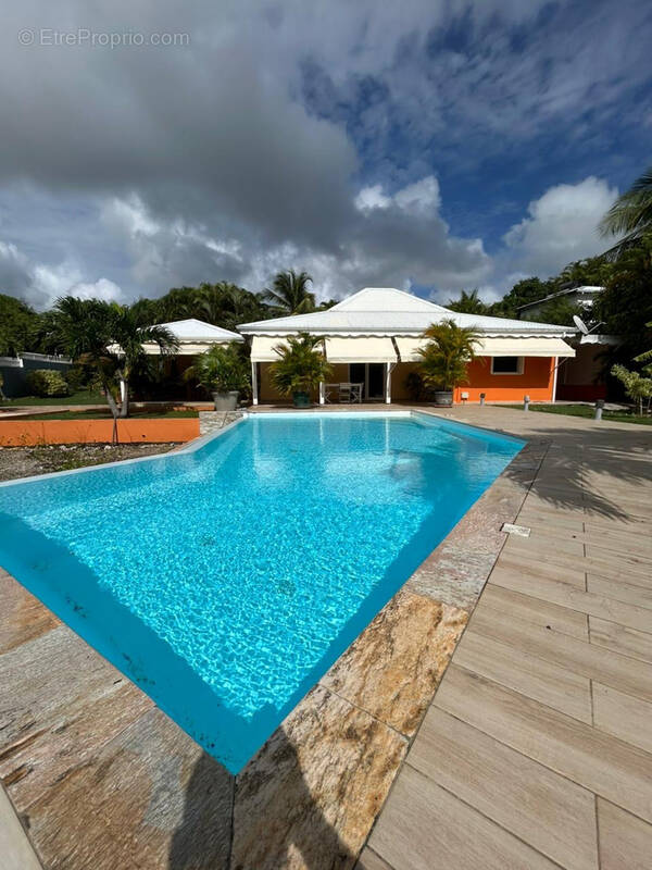 Maison à SAINTE-ANNE