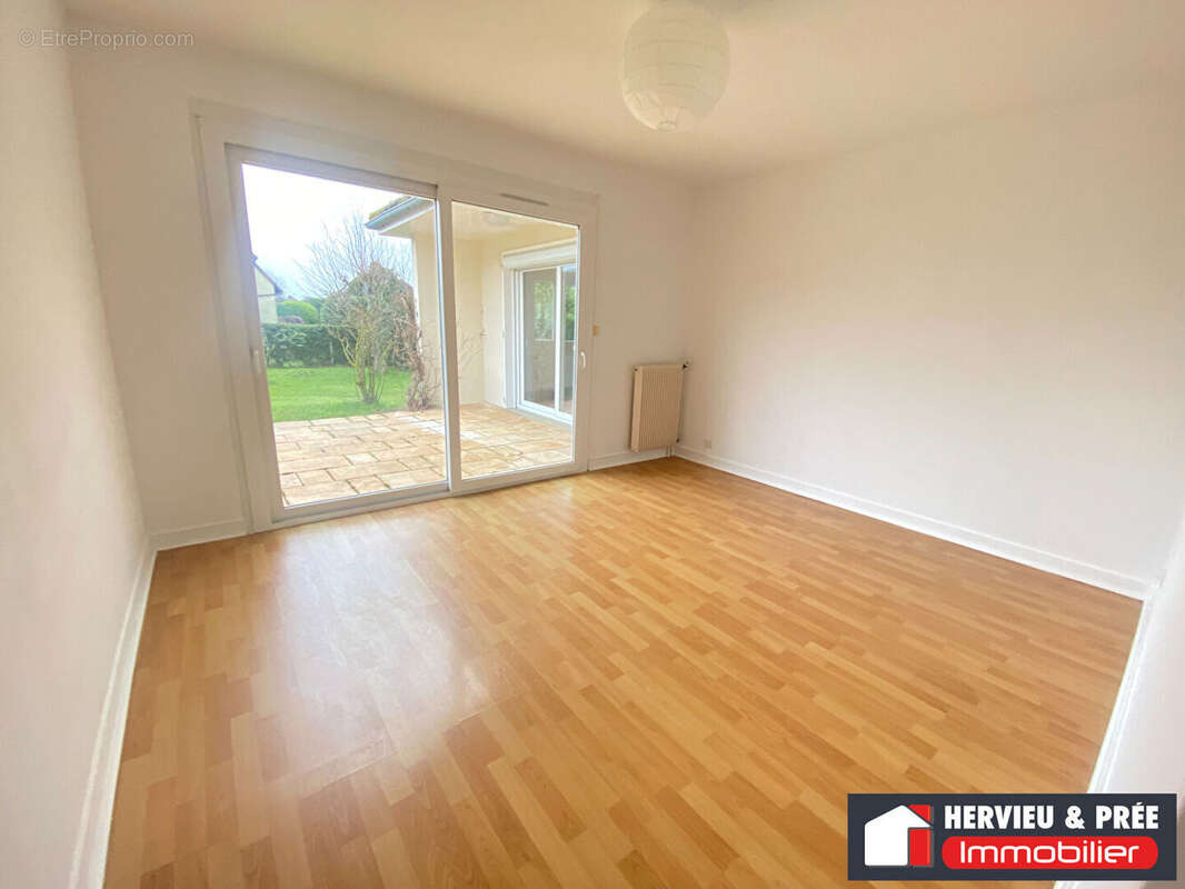 Maison à LUC-SUR-MER