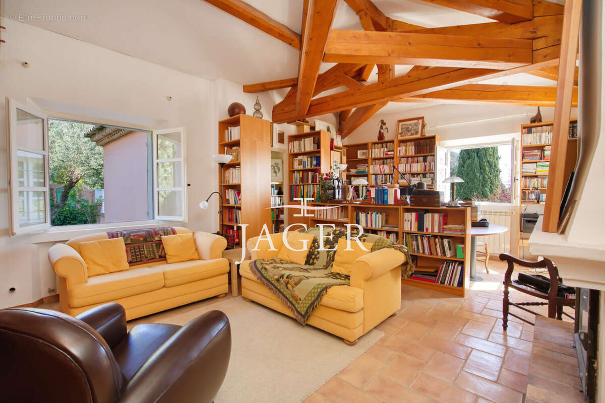 Maison à GRIMAUD