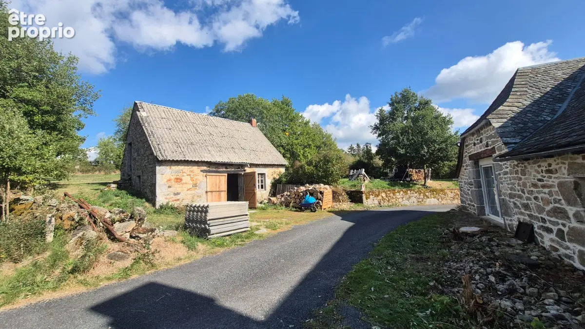 Laguiole, maison de caractère en pierre entièrement rénovée - photo 17