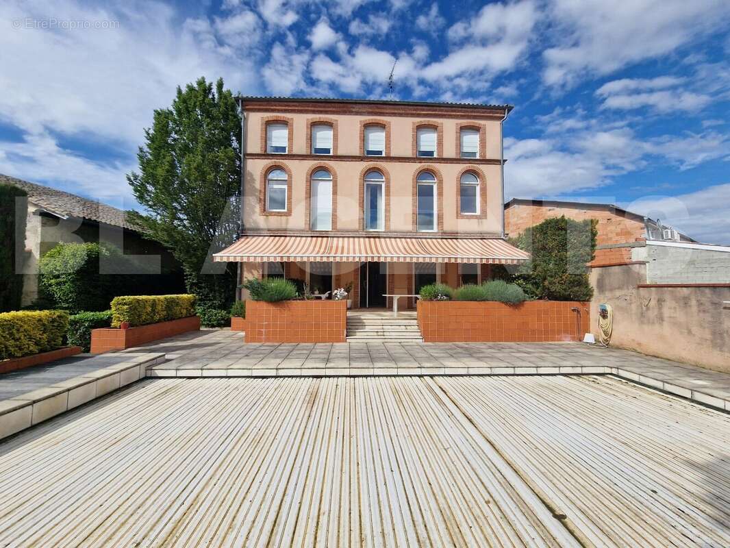 3 - Maison à CASTELSARRASIN