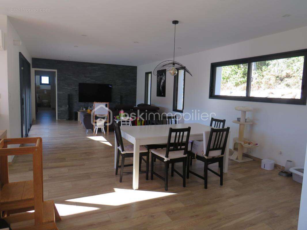 Maison plain-pied récente de 135 m² dans un cadre idyllique du Bas-Armagnac, RT 2012 sous garantie décennale - photo 6