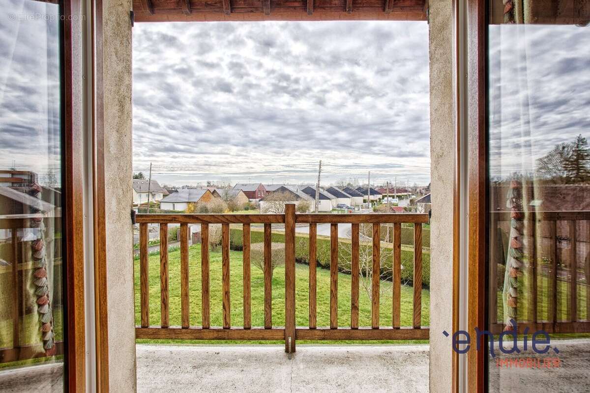 Maison à MEZIDON-CANON