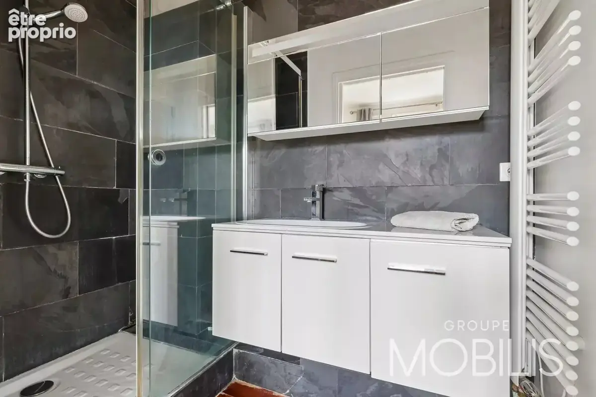 PARIS 15 - SAINT-CHARLES - CONVENTION - Appartement traversant de 74,06m2 - 3 chambres - Traversant - Balcon - 5e étage - ascens - photo 13