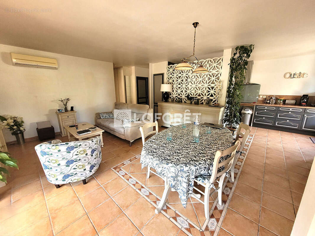 Ensemble immobilier d'habitation - photo 8