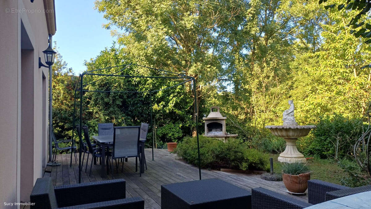 Maison à SUCY-EN-BRIE