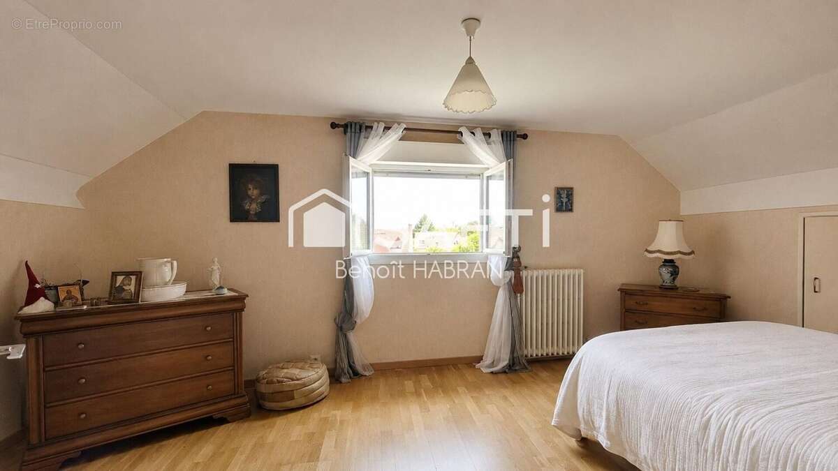 Maison 175 m² à Follainville-Dennemont  - photo 7
