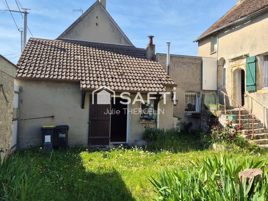 Photo 1 - Maison à BEAUNE-LA-ROLANDE