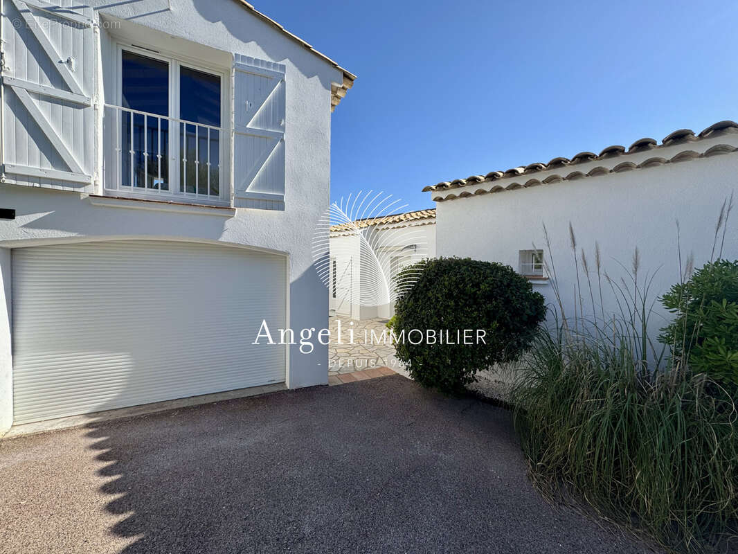Maison à FREJUS