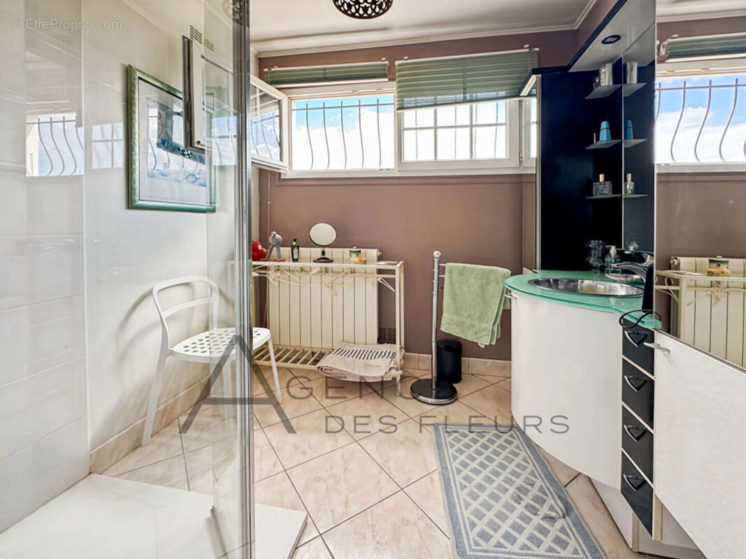 Maison à LA SAUSSAYE