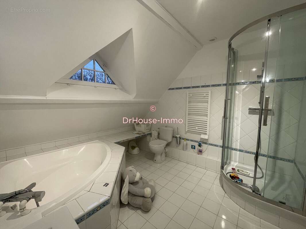 Maison à ROSNY-SUR-SEINE