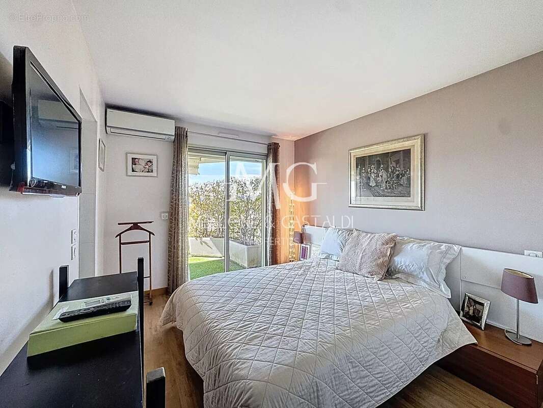 Appartement à LE CANNET