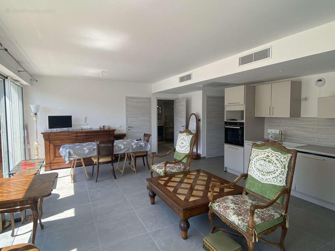 Appartement à BEAUSOLEIL