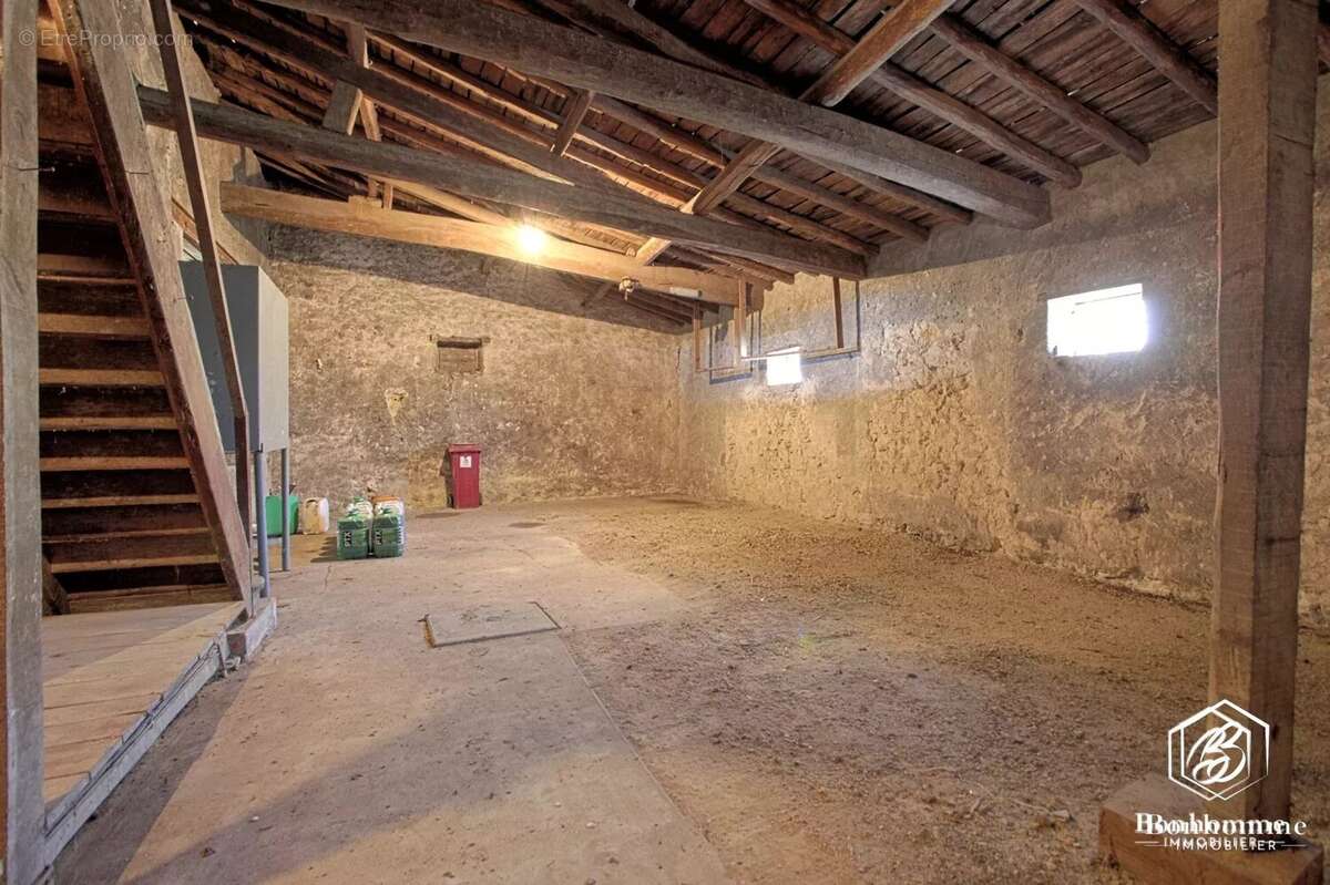 Maison à LANDIRAS