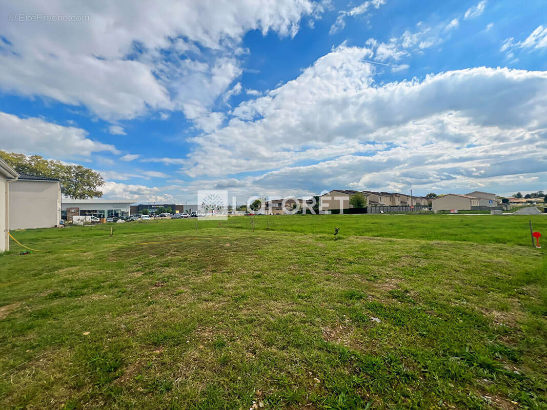 Maison à LES BILLAUX