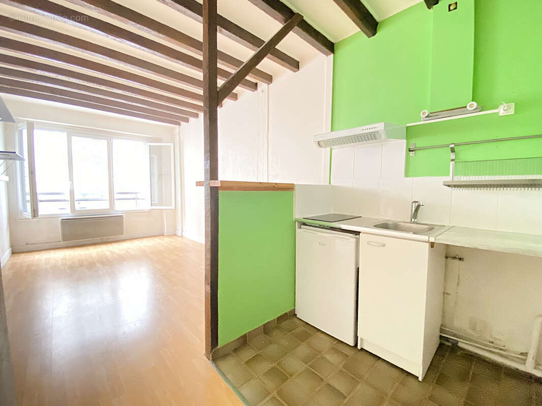 Appartement à PARIS-11E