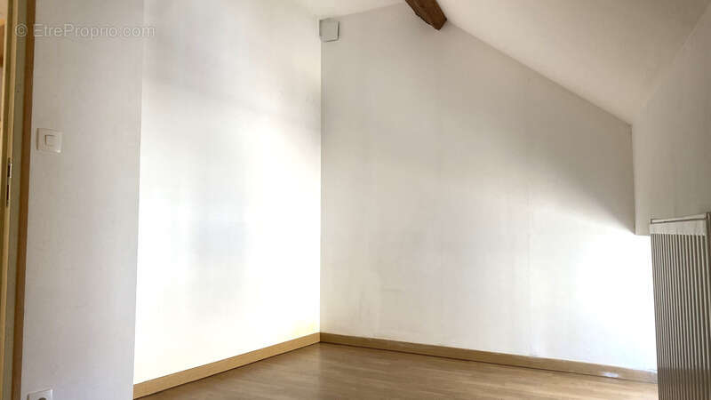 Maison à L&#039;ISLE-SUR-SEREIN