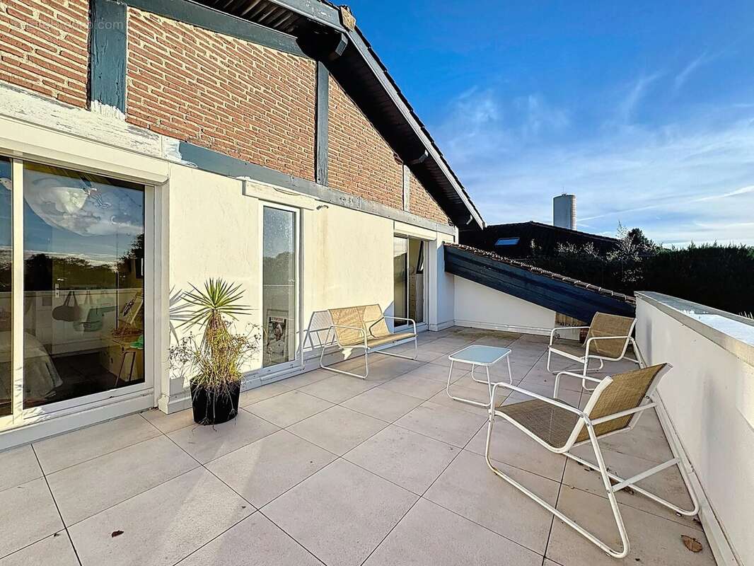 Maison à SAINT-MARTIN-DE-SEIGNANX