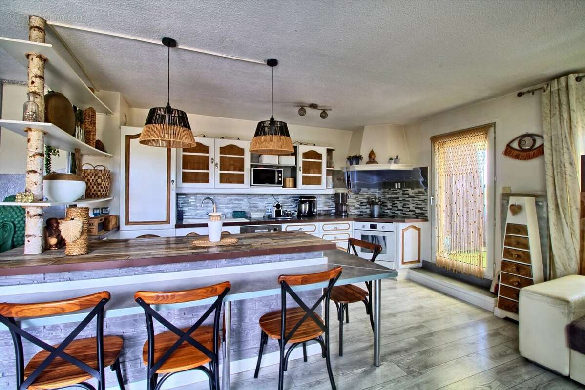 Appartement à MARSEILLE-9E