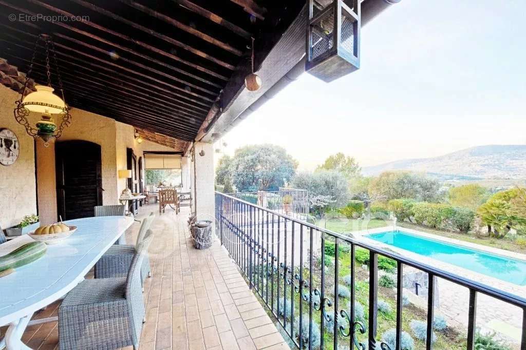 Maison à PEYMEINADE