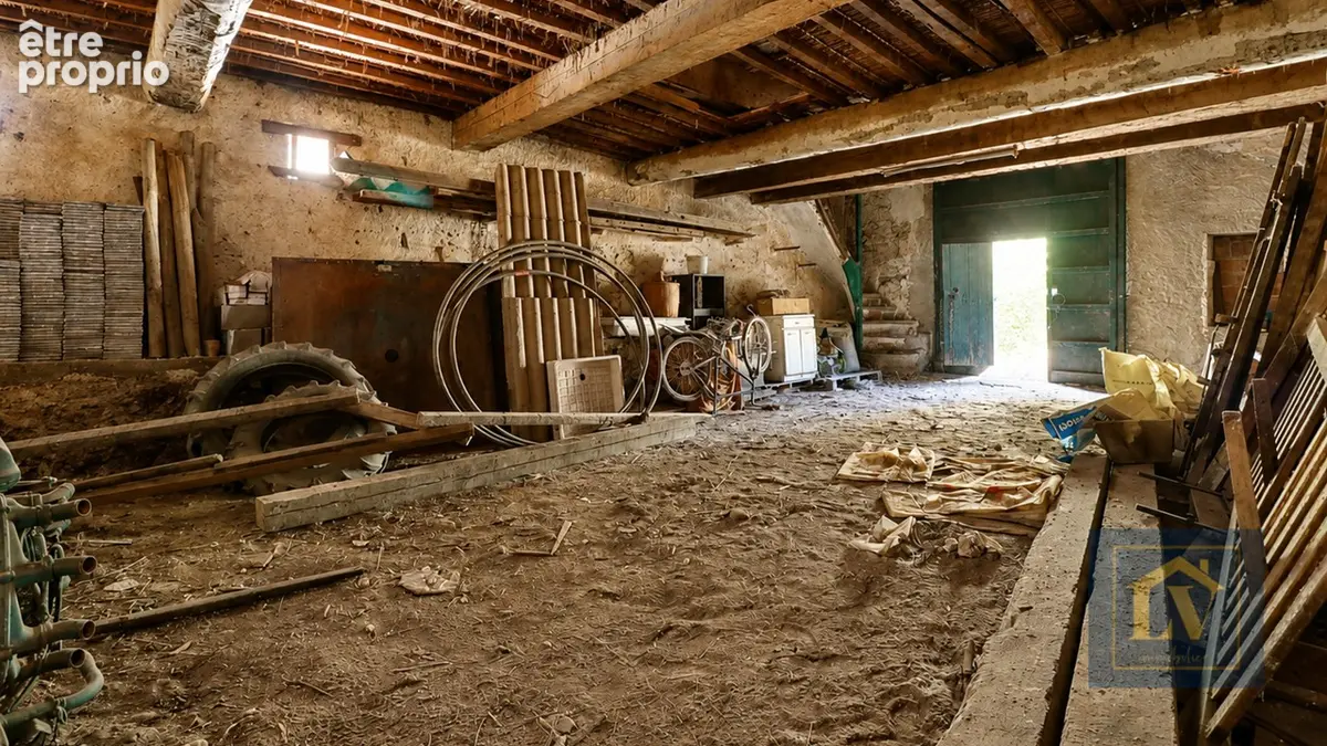 A vendre Grange avec jardin - photo 3
