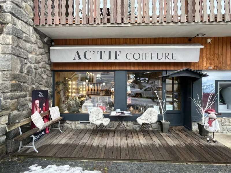 Commerce à VALLOIRE