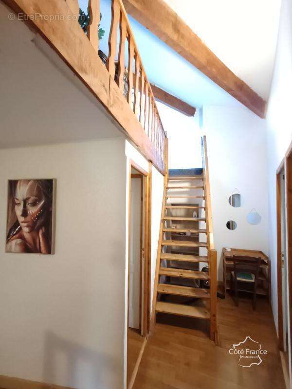 Maison à MONTPEZAT-SOUS-BAUZON