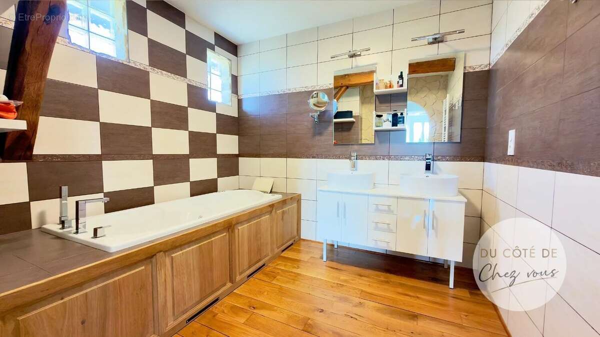 Acheter propriété d'exception 265m2 avec piscine - photo 14