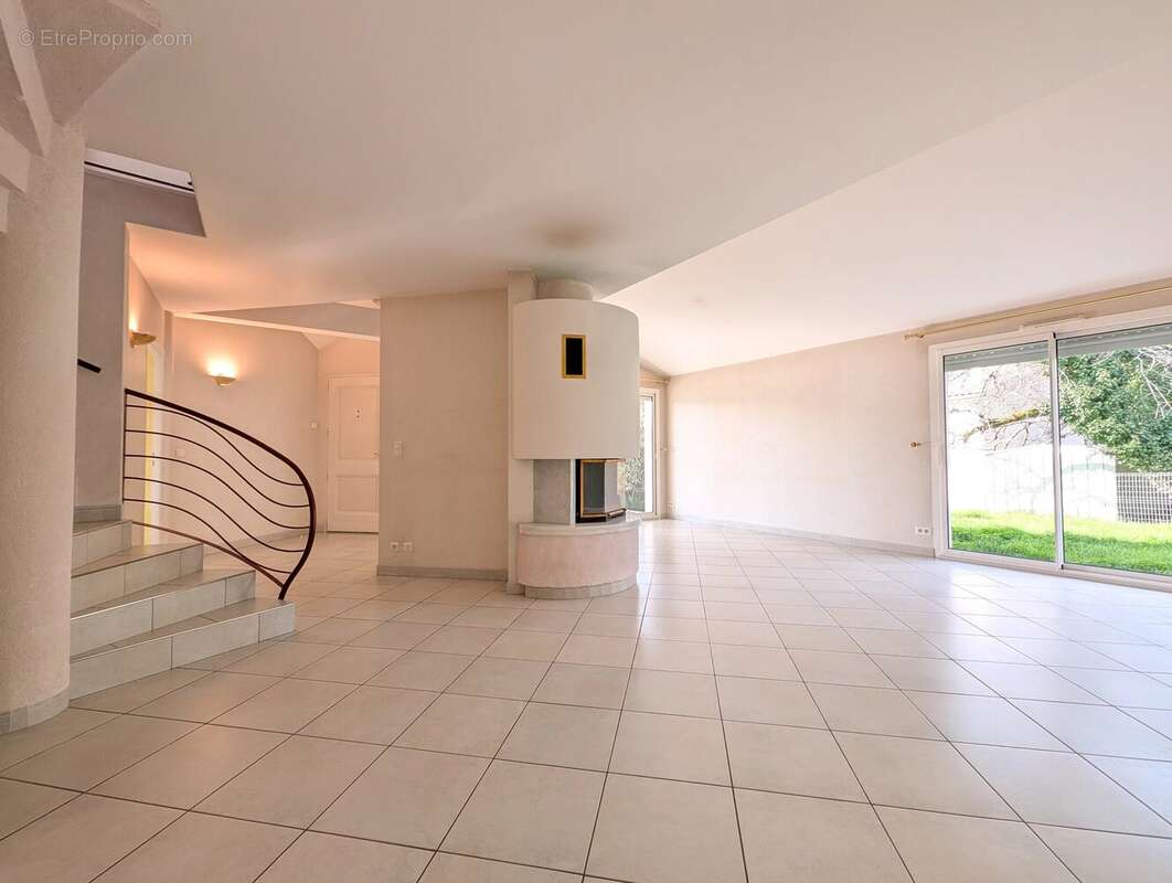 Maison à VILLENEUVE-SUR-LOT