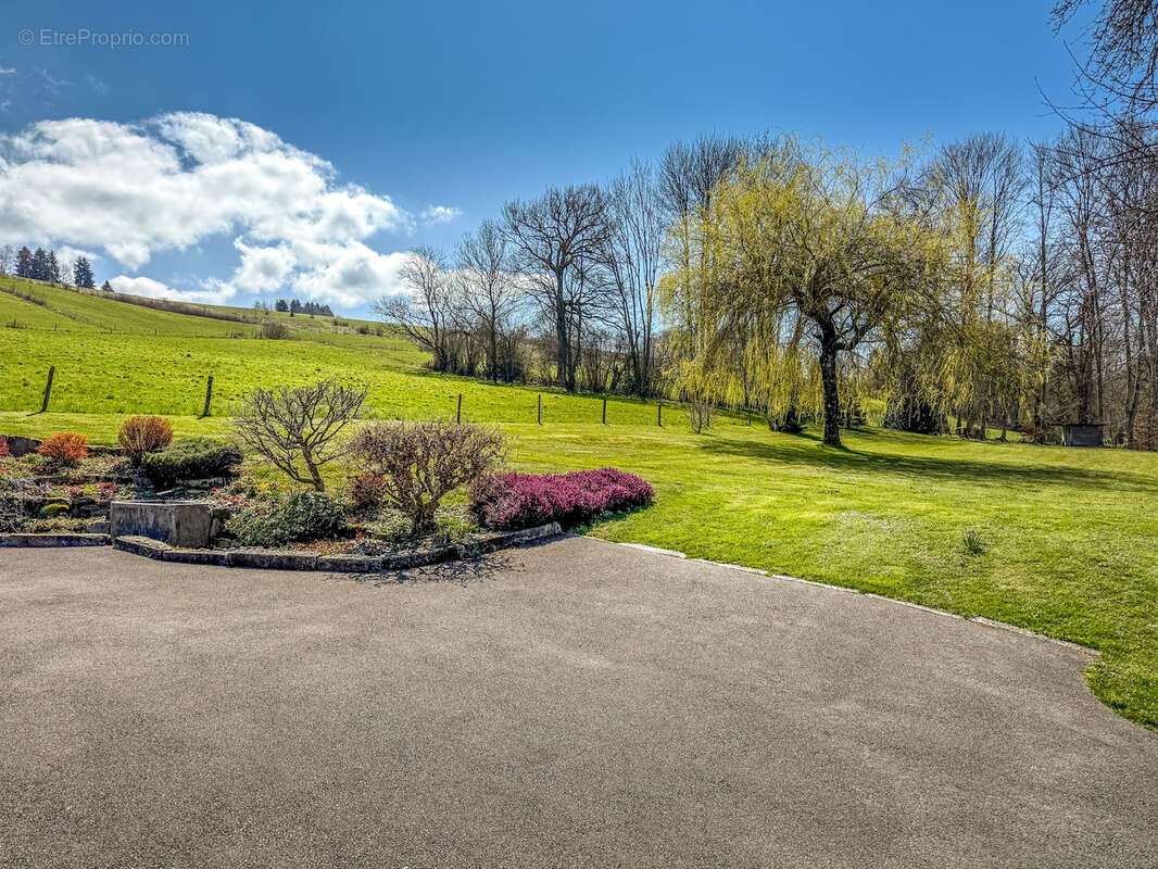 Maison à MENTHONNEX-EN-BORNES