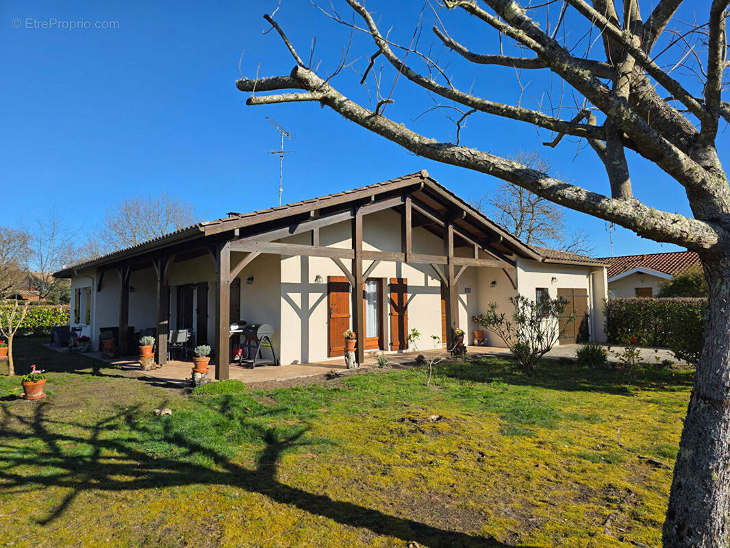 Maison à VIELLE-SAINT-GIRONS