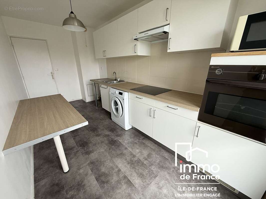 Appartement à SACLAS