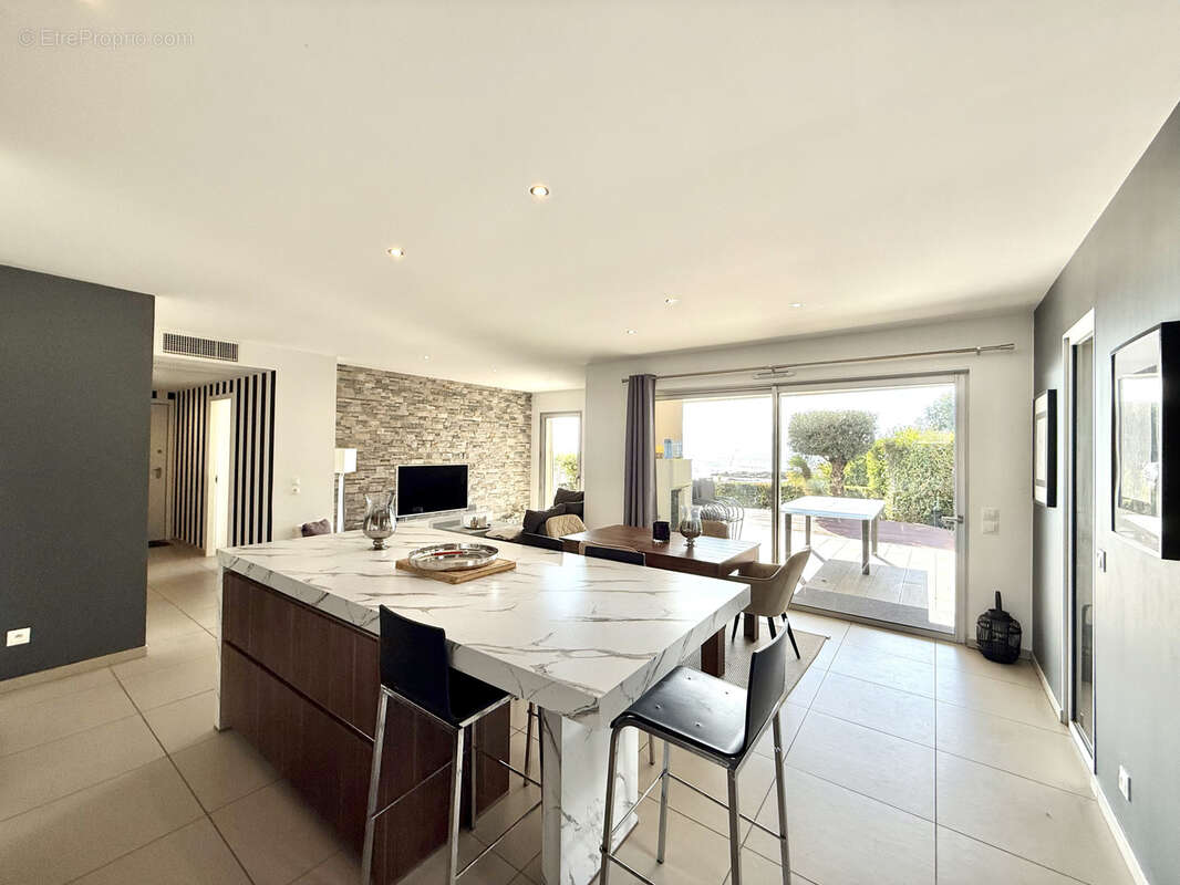 Appartement à SARI-SOLENZARA