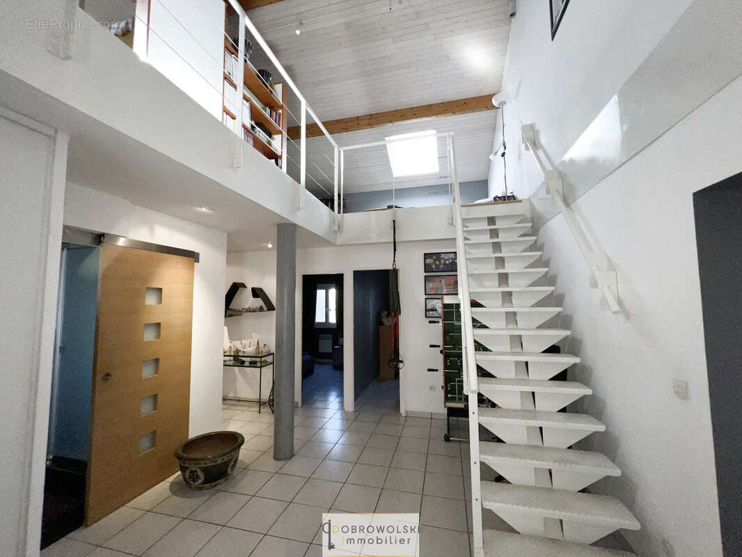 Maison à CONDRIEU