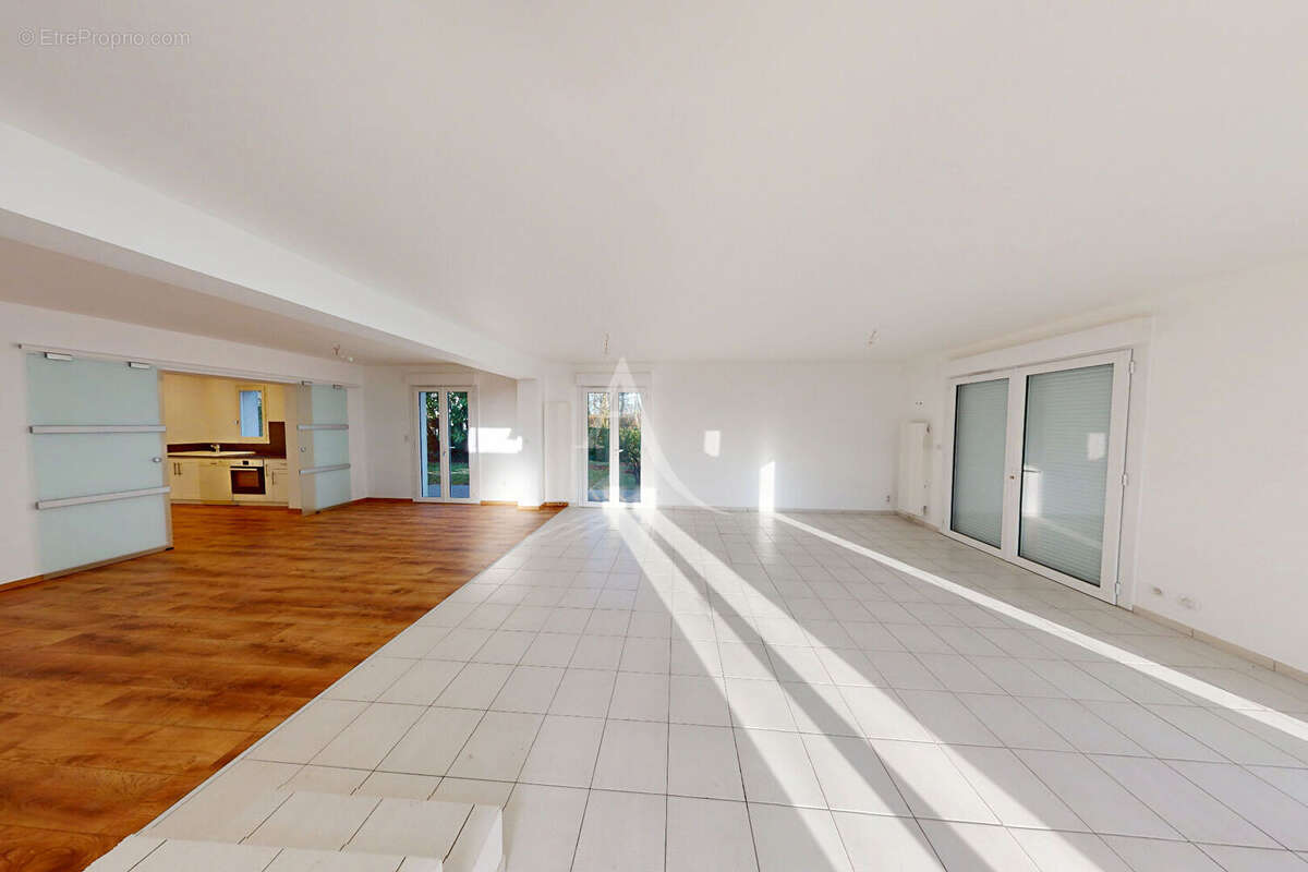 Villa d'Architecte Familiale de 240 m² . Lumière, Espaces et Nature - photo 10