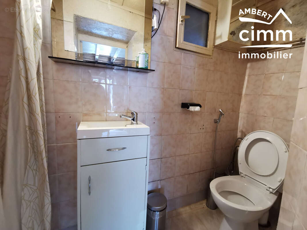 Maison à SAINT-ALYRE-D&#039;ARLANC