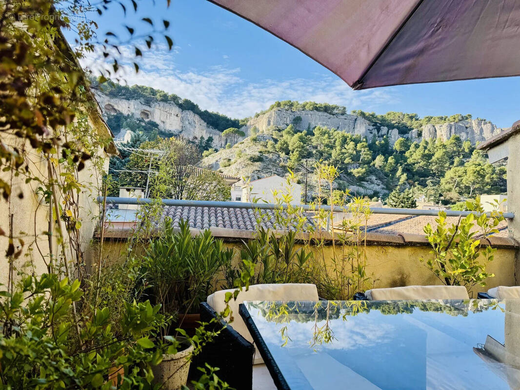 Vue colline Saint Jacques  - Appartement à CAVAILLON