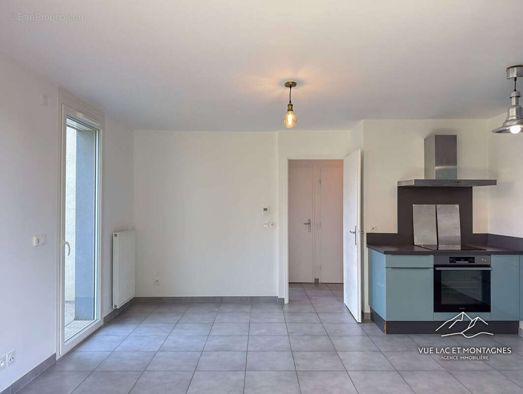 Appartement à CHENS-SUR-LEMAN