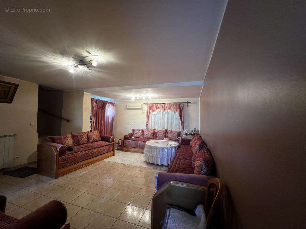 Maison à SAINT-GILLES