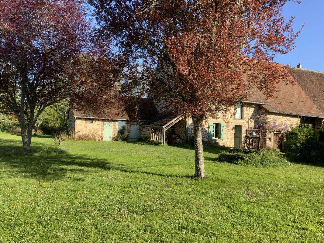 Maison à LOURDOUEIX-SAINT-PIERRE