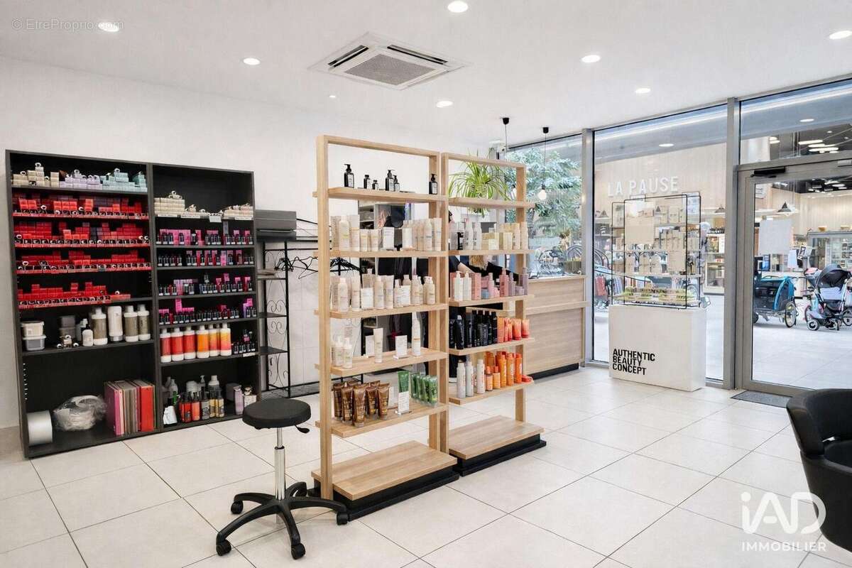 Photo 7 - Commerce à HOUTAUD