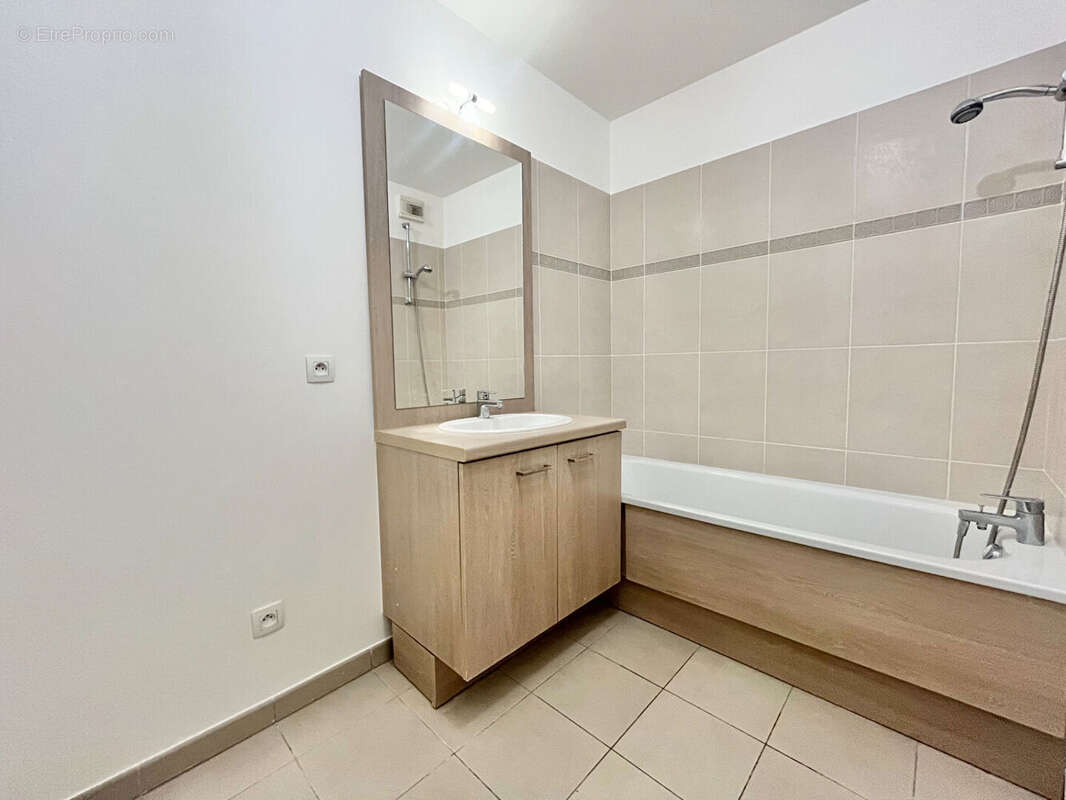 Appartement à HOUILLES