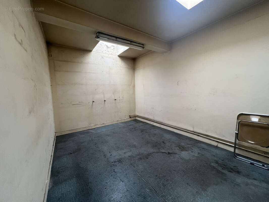 Commerce à PARIS-10E