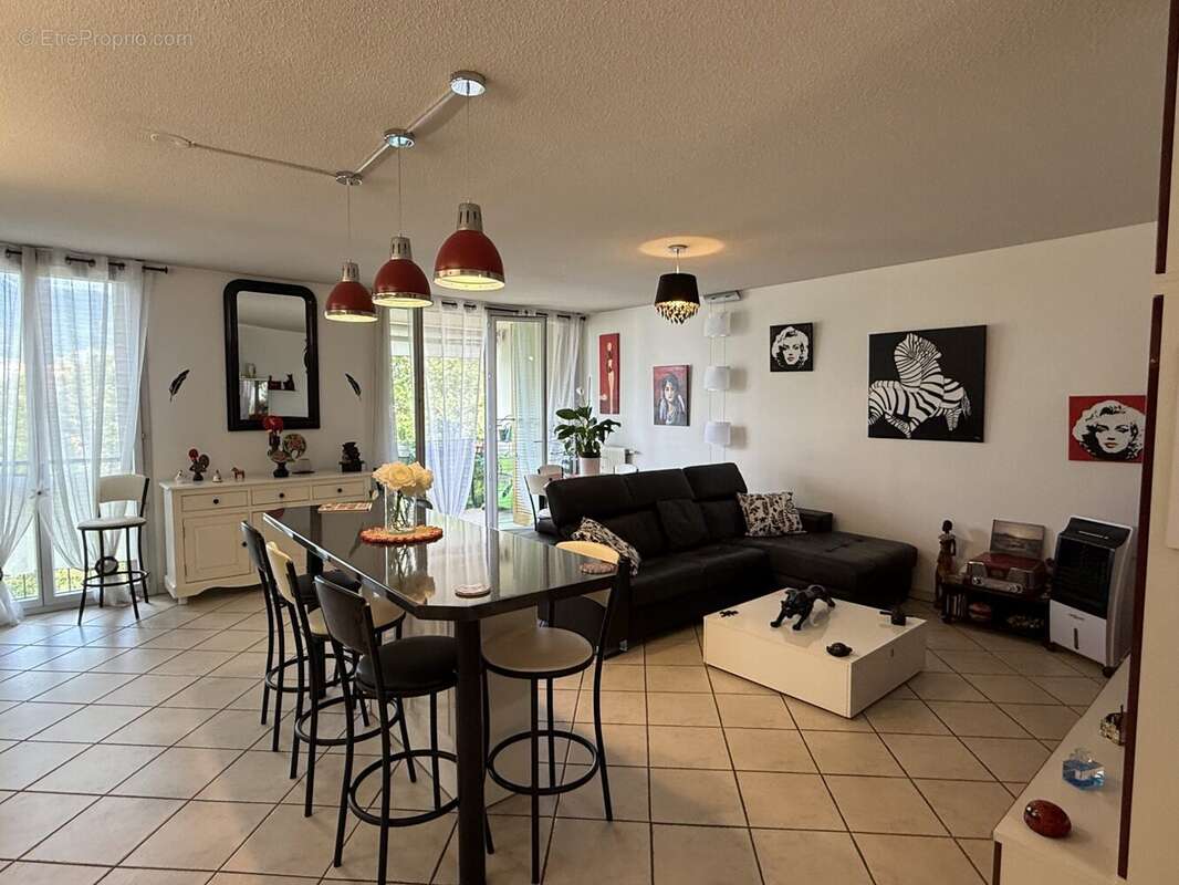 Appartement 84 m² à Grenoble  - photo 2