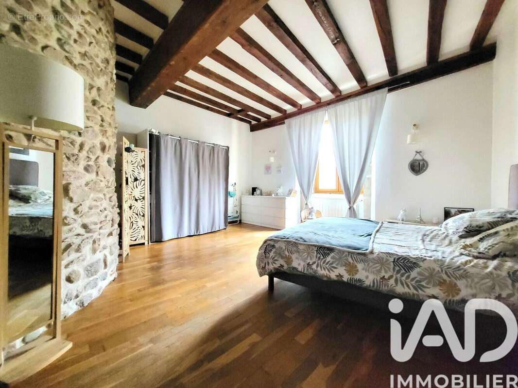 Photo 7 - Maison à SAINT-JUST-SAINT-RAMBERT